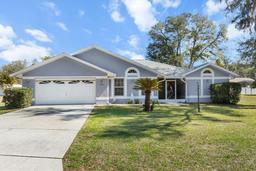 Picture of 1325 E Silver Thorn Loop, Hernando, FL 34442