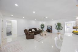 Picture of 11022 87Th Avenue, Seminole, FL 33772