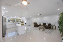 Picture of 11022 87Th Avenue, Seminole, FL 33772