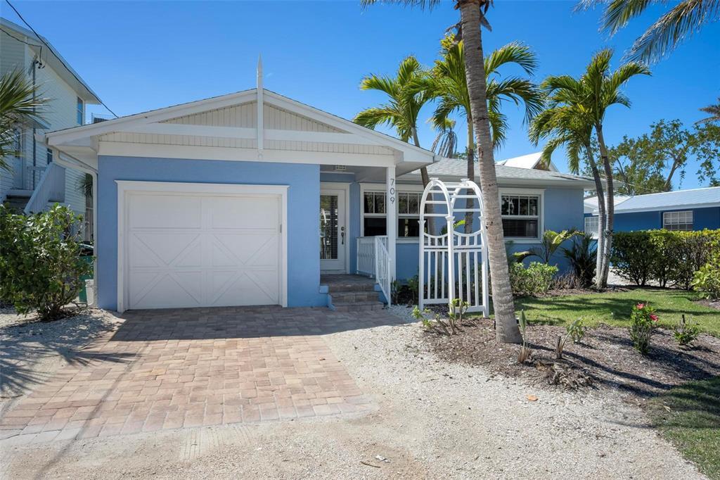 Picture of 709 N Bay Boulevard, Anna Maria, FL 34216