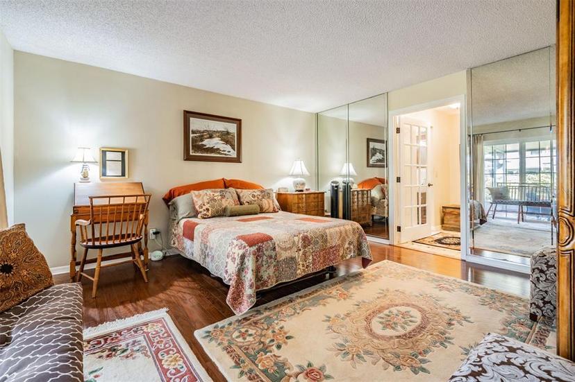 Picture of 11528 Country Oaks Drive, Tampa FL 33618