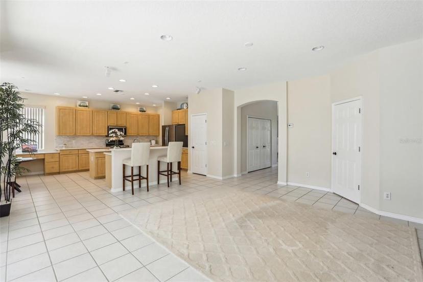 Picture of 10211 Quails Landing Avenue, Tampa FL 33647
