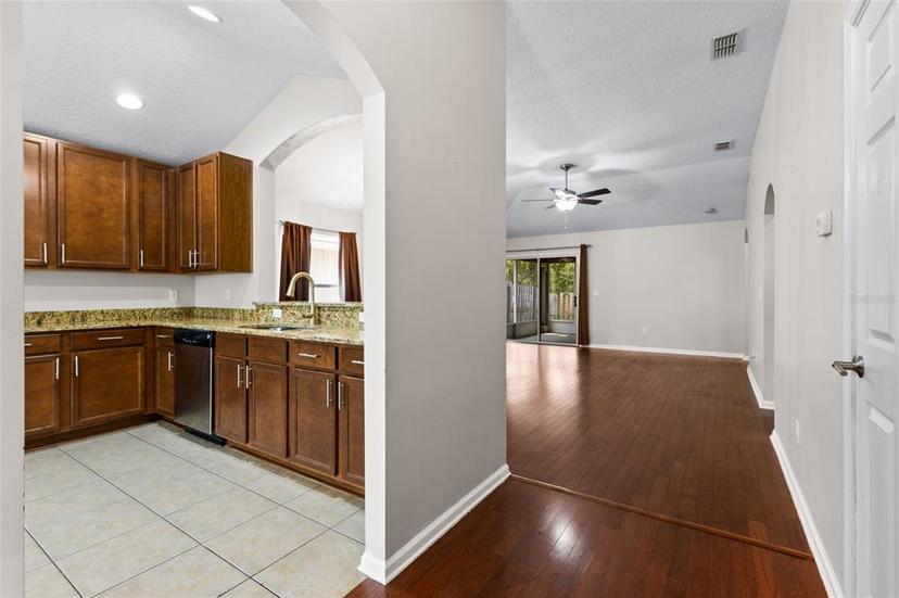 Picture of 4931 NW 81St Avenue, Gainesville FL 32653