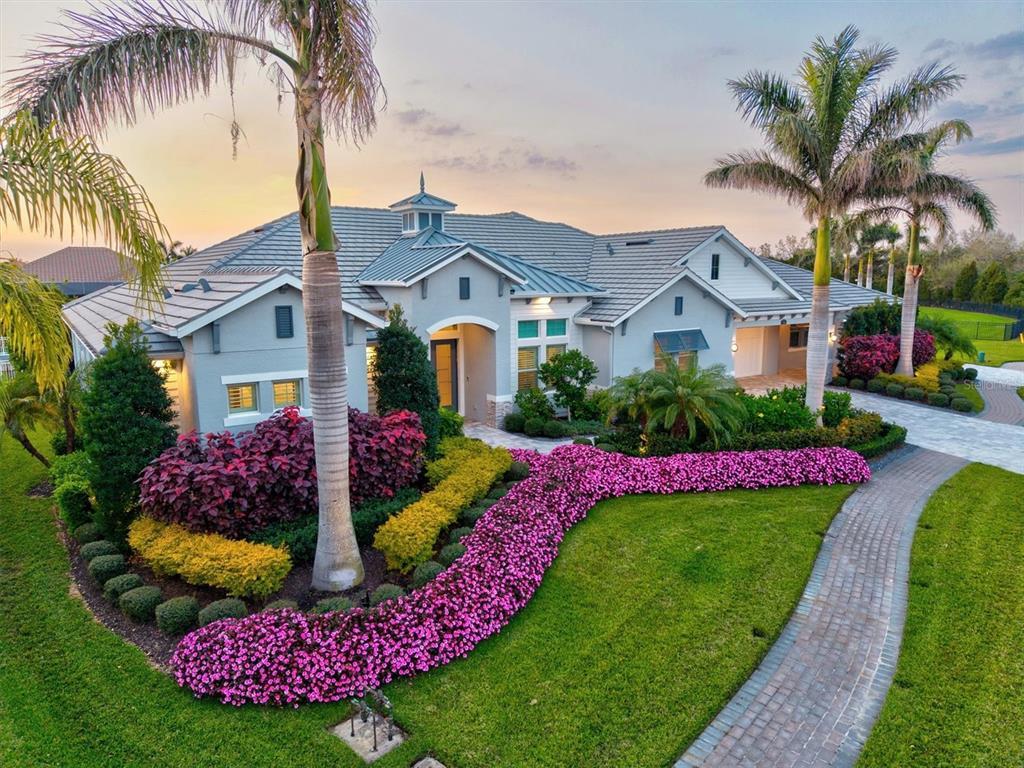 Picture of 556 Regatta Way, Bradenton, FL 34208