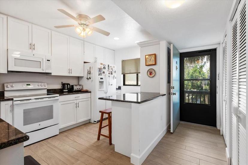 Picture of 1519 Pelican Point Drive Unit 288, Sarasota FL 34231