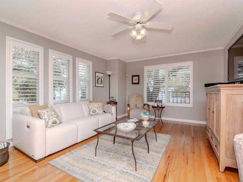 Picture of 501 S Willow Avenue, Tampa FL 33606