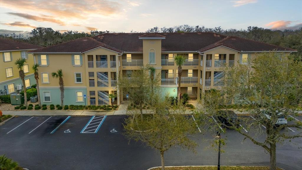 Picture of 1200 Canopy Walk Lane Unit 1212, Palm Coast, FL 32137