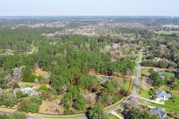 Picture of 13414 NW 19Th Place, Gainesville, FL 32606