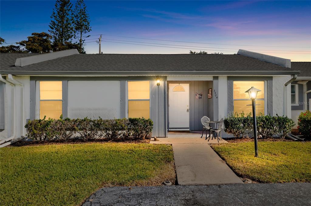Picture of 3904 36Th Avenue Drive W, Bradenton, FL 34205