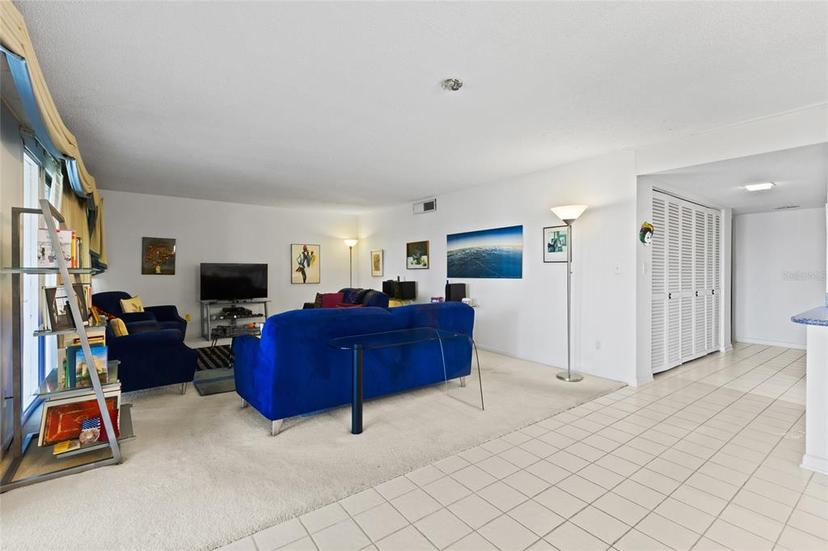 Picture of 2526 SW 14Th Drive Unit 212, Gainesville FL 32608