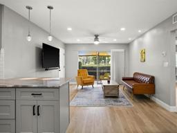 Picture of 8303 Bardmoor Boulevard Unit 105, Seminole, FL 33777