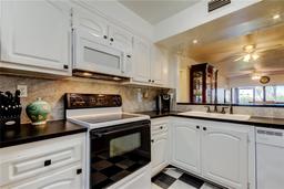 Picture of 6269 Palma Del Mar Boulevard S Unit 111, St Petersburg, FL 33715