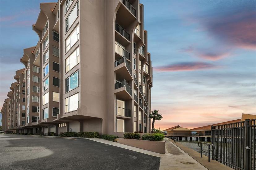 Picture of 634 Edgewater Drive Unit 744, Dunedin FL 34698