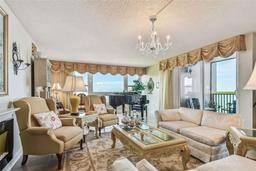Picture of 634 Edgewater Drive Unit 744, Dunedin, FL 34698