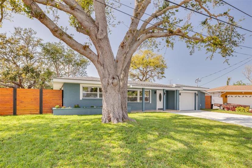 Picture of 1466 Laconia Drive W, Clearwater FL 33764