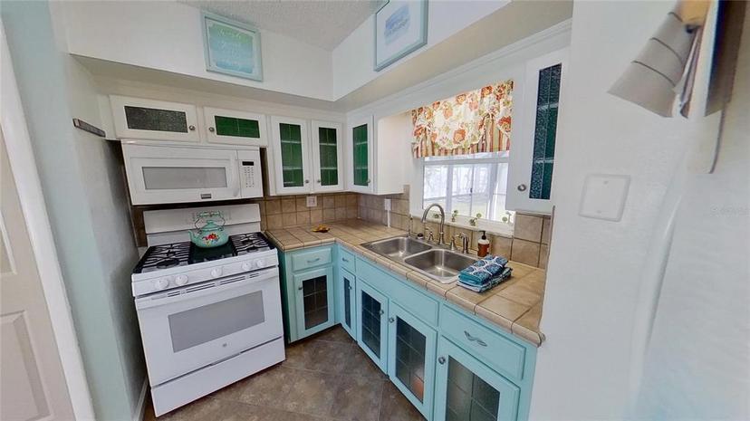 Picture of 3165 58Th Way N, St Petersburg FL 33710