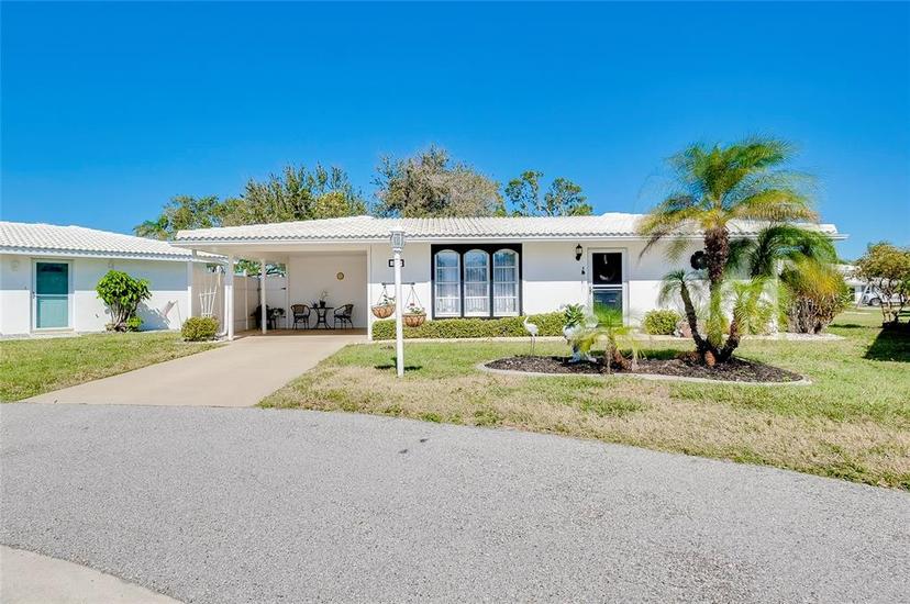 Picture of 521 Circlewood Drive Unit Q11, Venice FL 34293