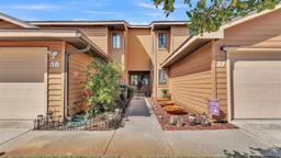 Picture of 707 Carpenters Way Unit 37, Lakeland, FL 33809