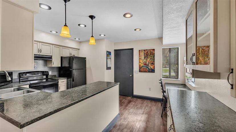 Picture of 707 Carpenters Way Unit 37, Lakeland FL 33809
