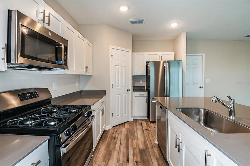 Picture of 1014 Foreshore Lane, Haines City FL 33844