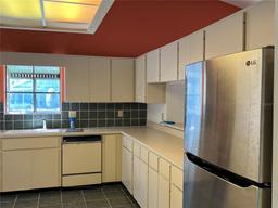 Picture of 5011 Barrington Circle Unit 101, Sarasota, FL 34234