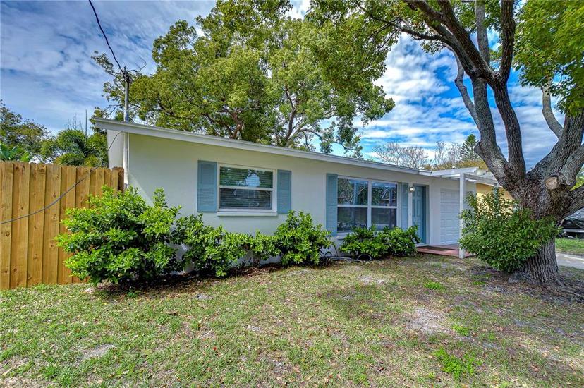 Picture of 280 Twin Lake Drive, Largo FL 33770