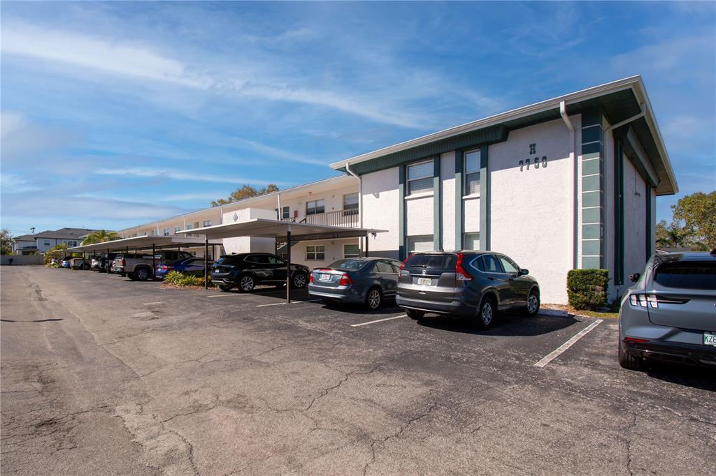 Picture of 7750 92Nd Street Unit 103, Seminole, FL 33777