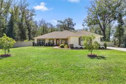 Picture of 530 NW 113Th Circle, Ocala, FL 34482