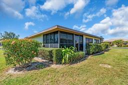 Picture of 761 Vivienda South Court Unit 14, Venice, FL 34293