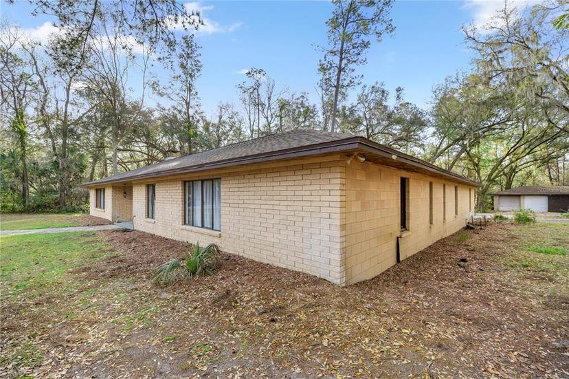 Picture of 8715 NW 4Th Place, Gainesville FL 32607
