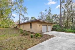 Picture of 8715 NW 4Th Place, Gainesville, FL 32607