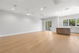 Picture of 222 N Hesperides Street, Tampa, FL 33609