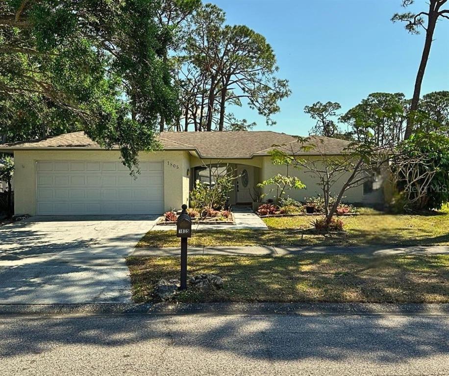 Picture of 1805 Springwood Drive, Sarasota, FL 34232