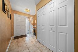 Picture of 1902 SE 37Th Court Circle, Ocala, FL 34471