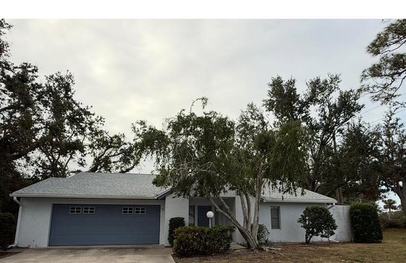 Picture of 2402 Scenic Drive, Venice FL 34293