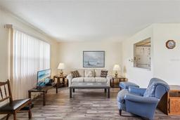 Picture of 101 Cambridge Trail Unit 199, Sun City Center, FL 33573