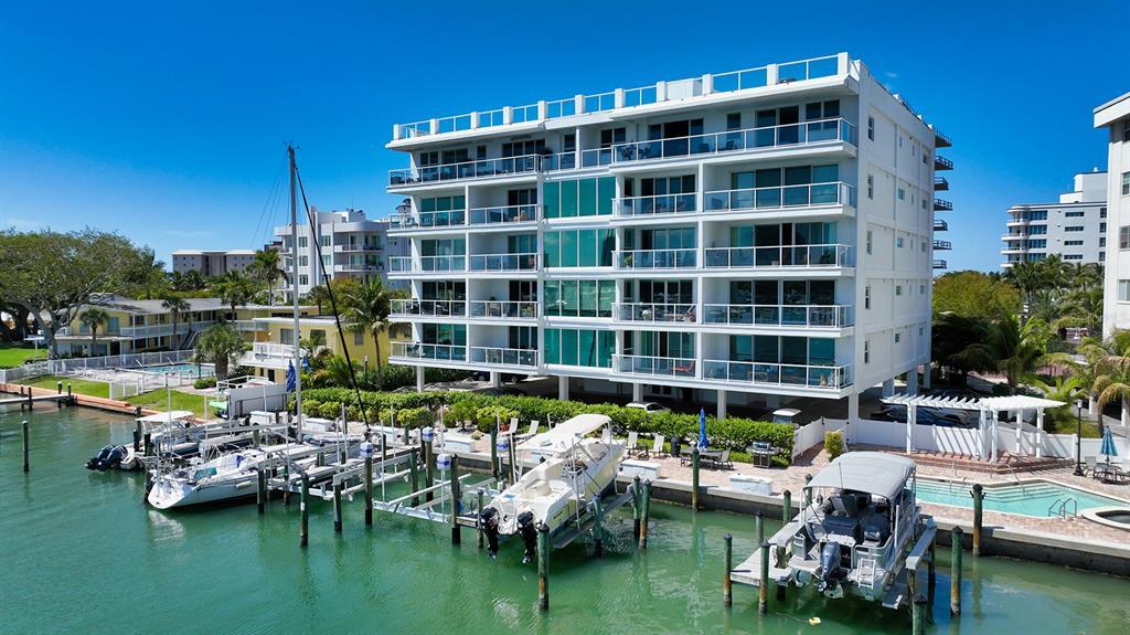 Picture of 650 Golden Gate Point Unit 602, Sarasota, FL 34236