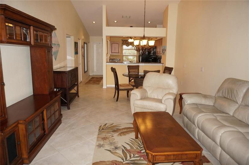 Picture of 220 Coldeway Drive Unit 123, Punta Gorda FL 33950