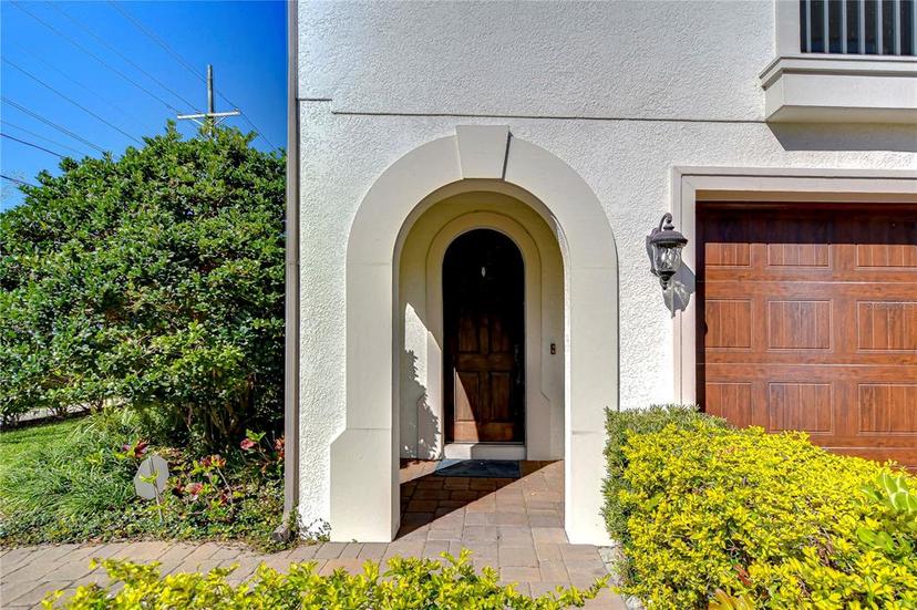 Picture of 3215 W De Leon Street Unit 6, Tampa FL 33609