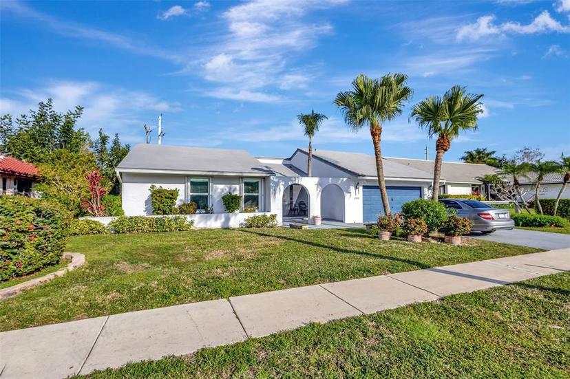 Picture of 2502 SW 23Rd Cranbrook Drive, Boynton Beach FL 33436
