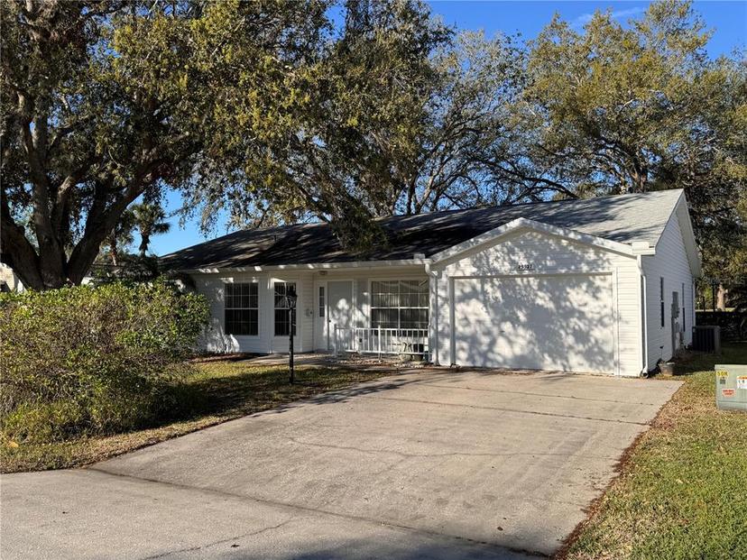 Picture of 25527 Oak Alley, Leesburg FL 34748