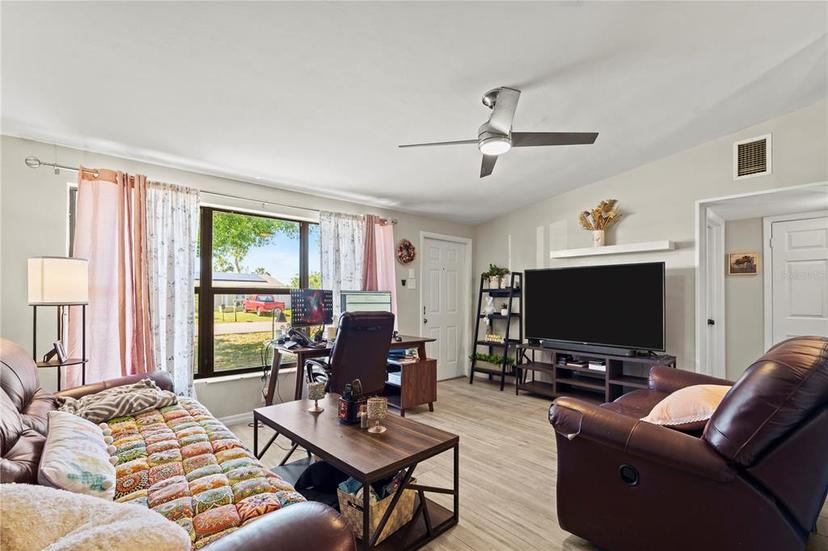 Picture of 209 Seminole Boulevard Nw, Port Charlotte FL 33952