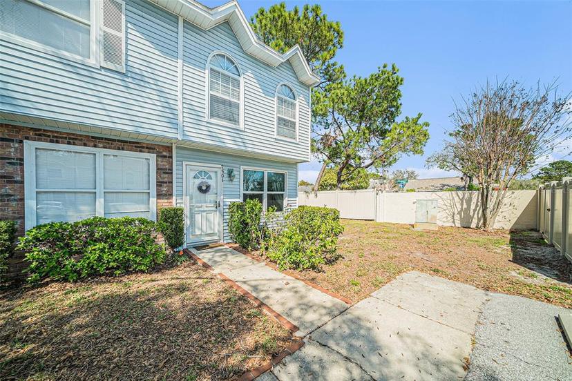 Picture of 7501 Hollowell Drive, Tampa FL 33615