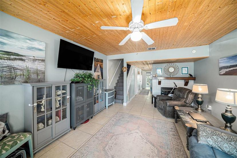 Picture of 7501 Hollowell Drive, Tampa FL 33615