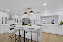 Picture of 5426 Creeping Hammock Drive, Sarasota, FL 34231