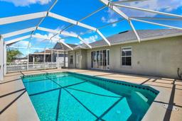 Picture of 1665 Bonita Bluff Court, Ruskin, FL 33570