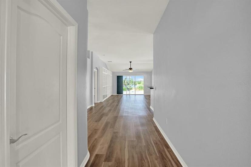 Picture of 1665 Bonita Bluff Court, Ruskin FL 33570