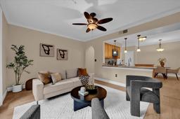 Picture of 911 N Orange Avenue Unit 104, Orlando, FL 32801