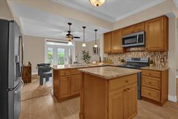 Picture of 911 N Orange Avenue Unit 104, Orlando, FL 32801
