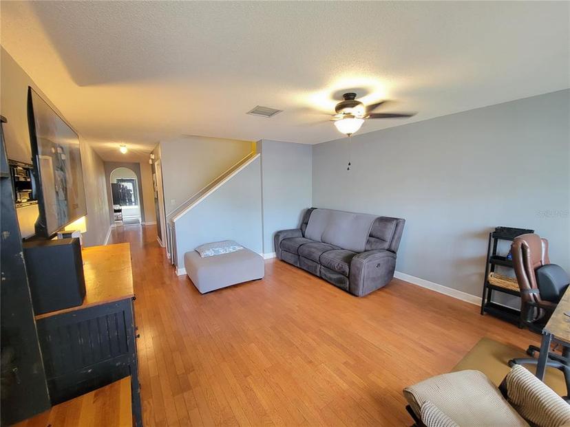 Picture of 310 Kensington Lake Circle, Brandon FL 33511